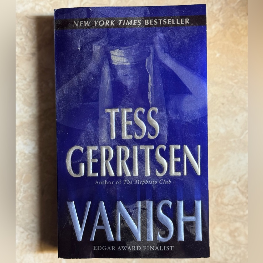 Vanish Paperback Novel Book New York Times Best Seller by Tess Gerritsen NEW